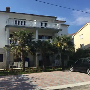  Apartment Arnie Kroatien